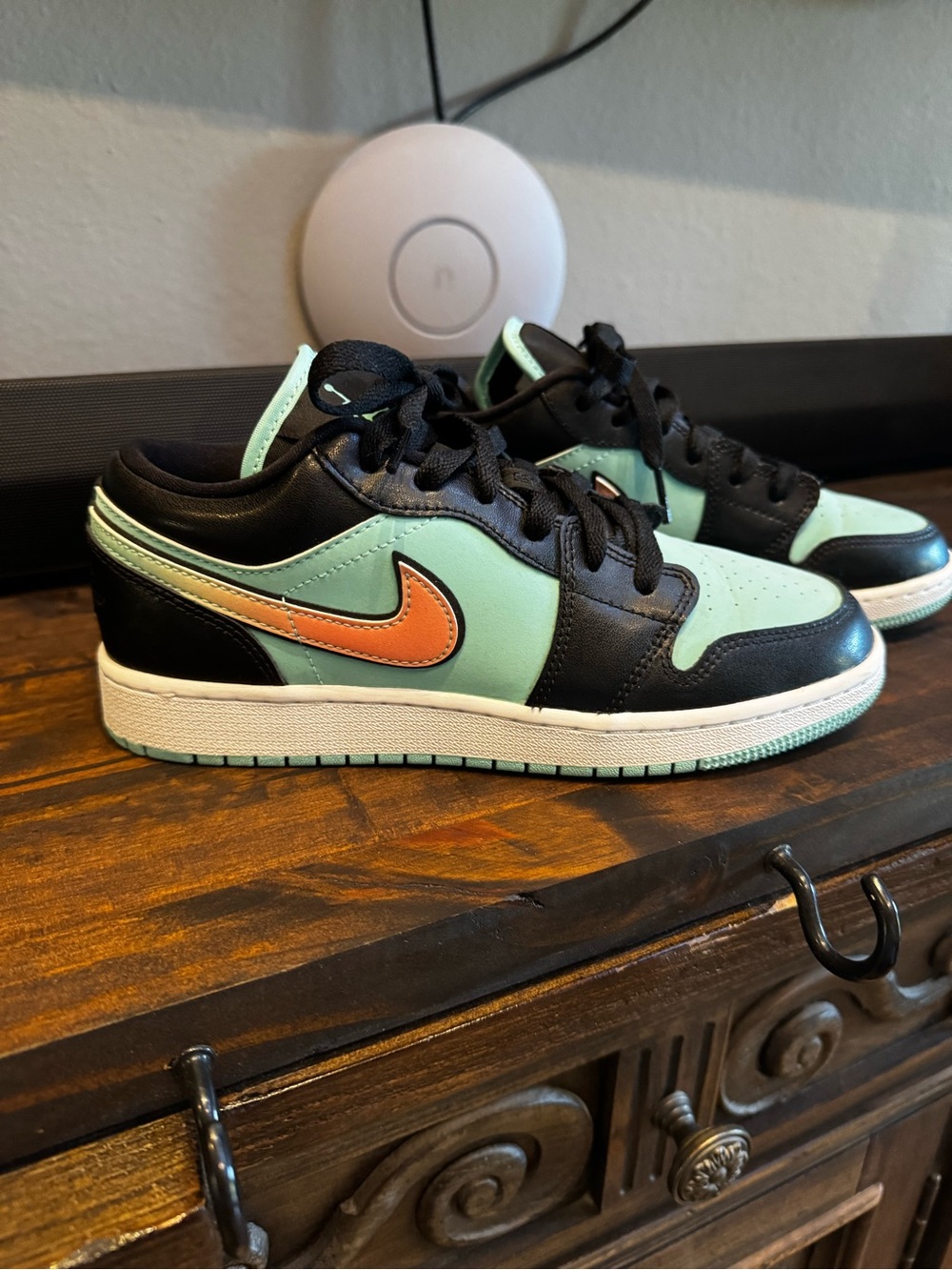 Nike Jordan 1 low SE Tropical Twist green black retro size 5.5 Y WMS 7